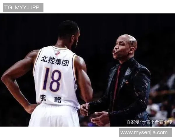 重庆篮球队与南京篮球队赛后复盘分析个人能力表现及影响因素